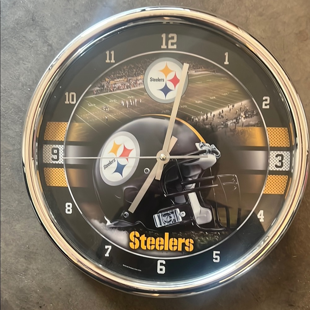 Pittsburgh Steelers Wall Clock